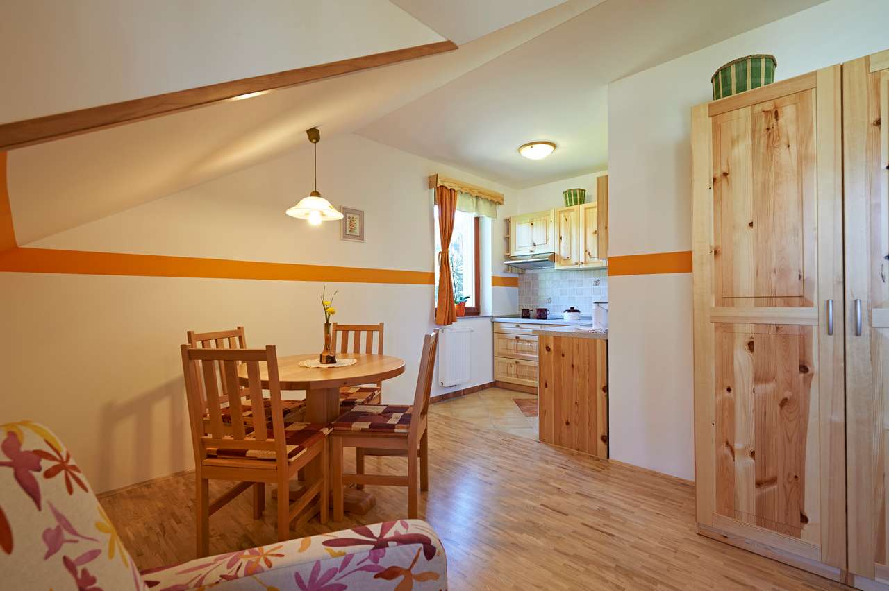 kmetija gradišnik apartma škrlatno jabolko