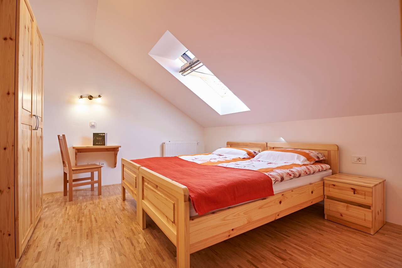 kmetija gradišnik apartma škrlatno jabolko
